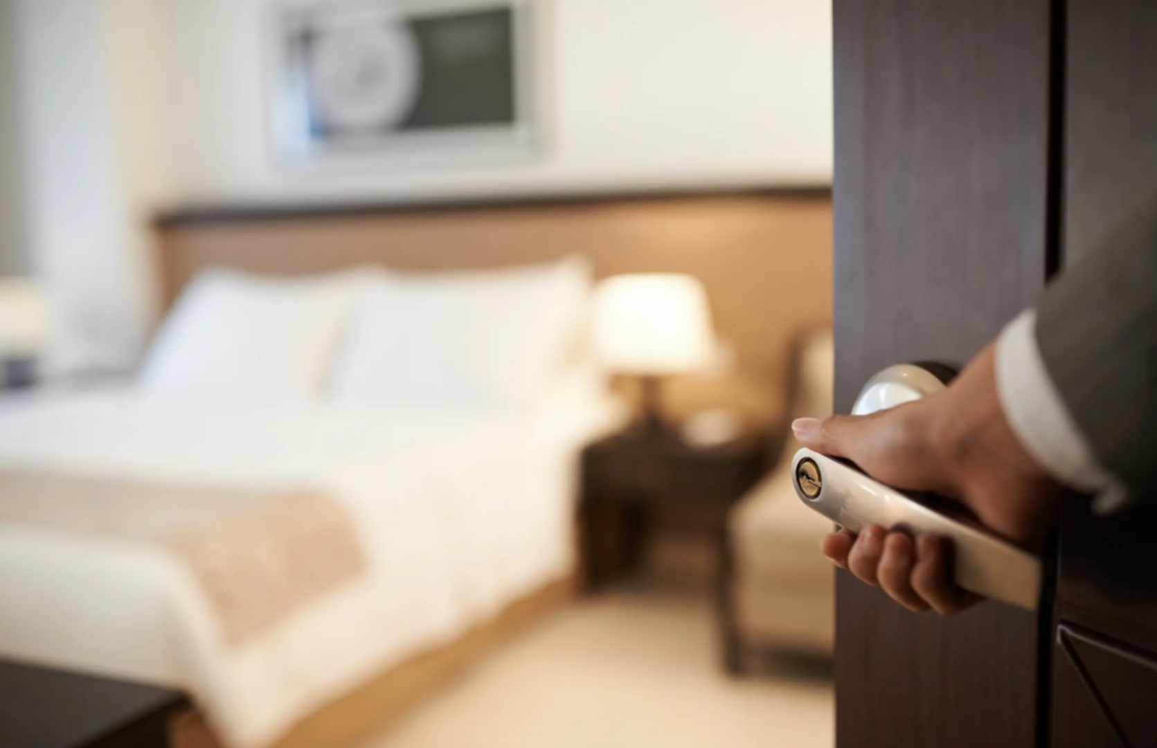 Ensuring constant, smooth operation of hotel services